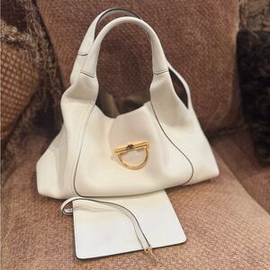 Gucci Softbit Maxi Shoulder Bag - White Leather